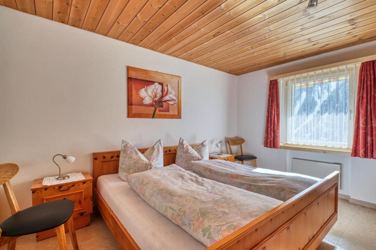 Chasa Plajet Apartment Ramosch Bagian luar foto
