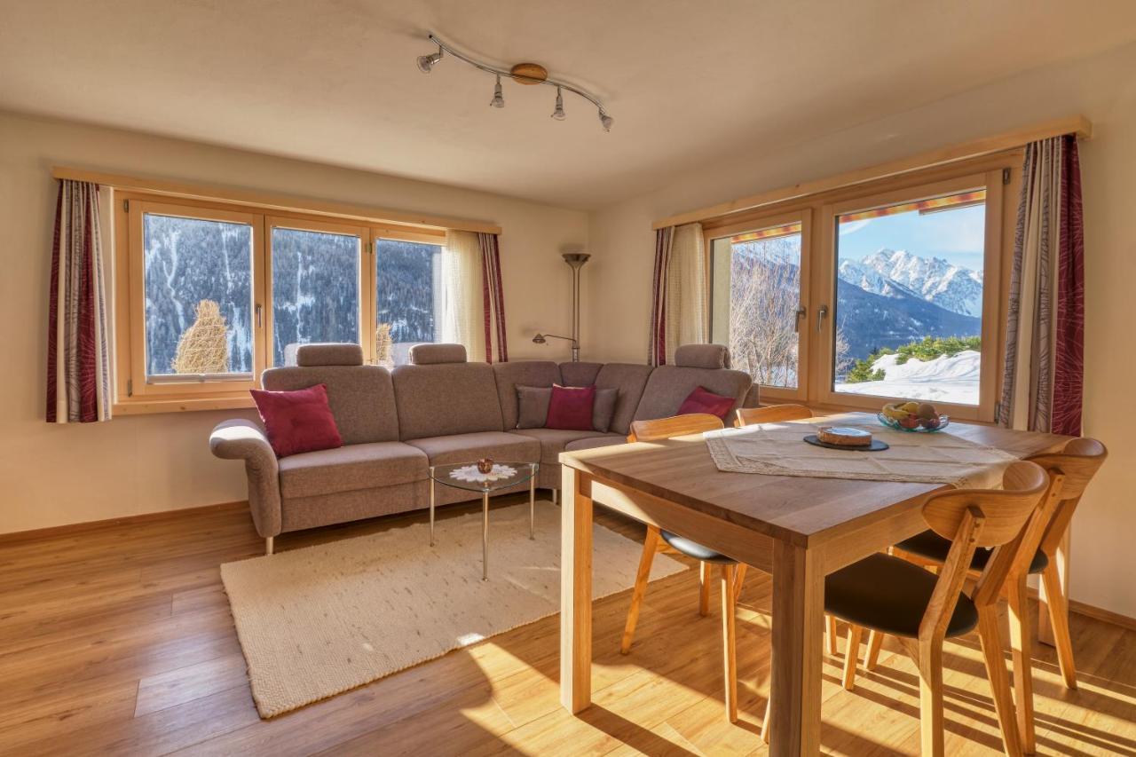 Chasa Plajet Apartment Ramosch Bagian luar foto